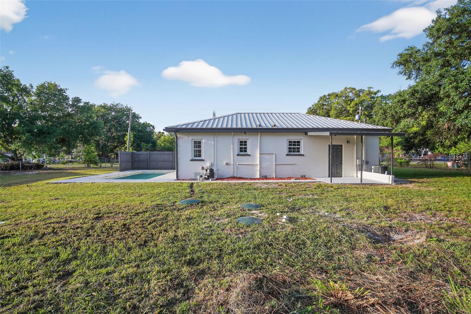 Image 28 of 28 For 305 Hennessee Street