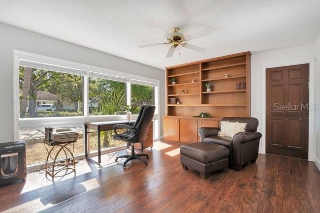 Image 23 of 42 For 101 Mariner Way