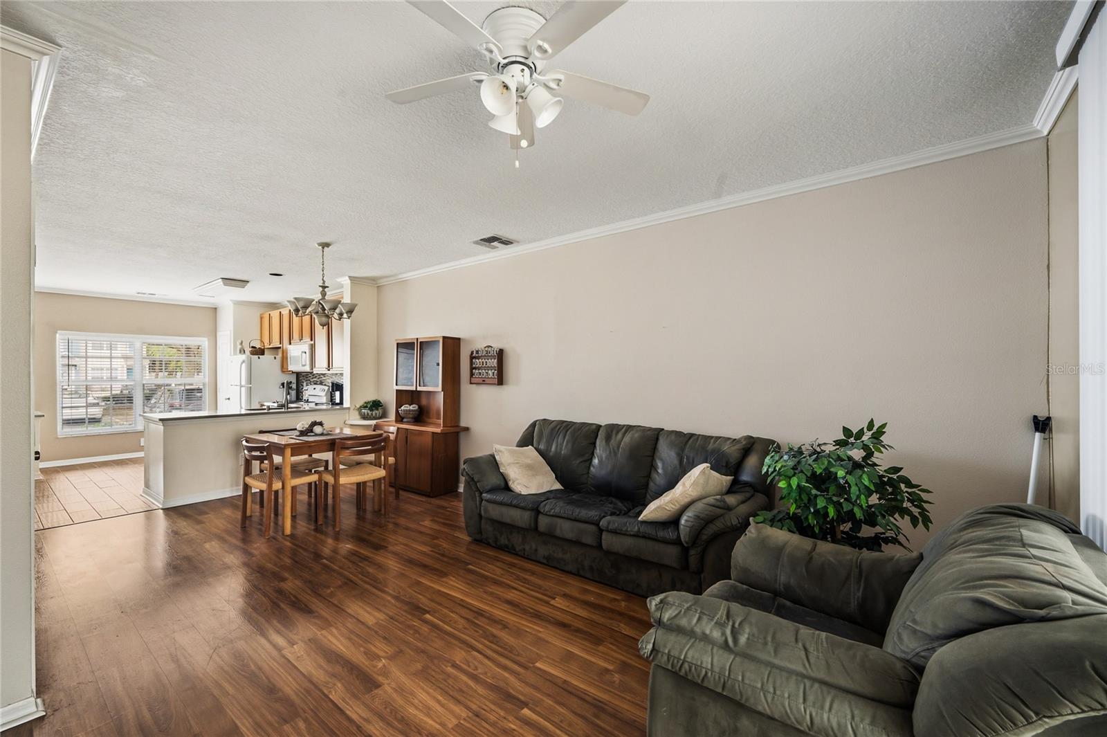 Image 11 of 24 For 922 Vineland Place