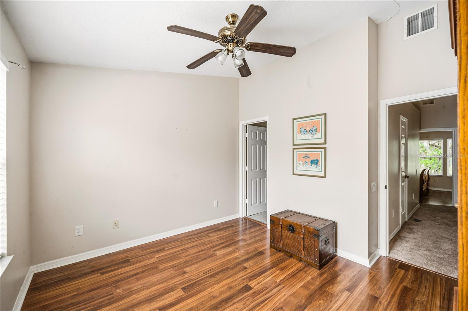 Image 19 of 24 For 922 Vineland Place