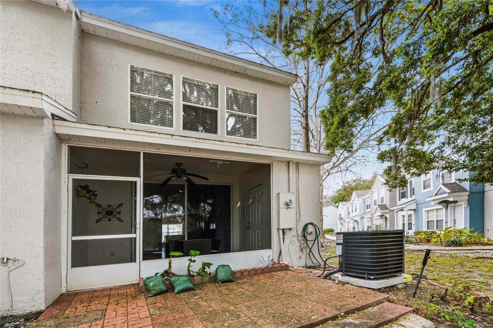 Image 22 of 24 For 922 Vineland Place