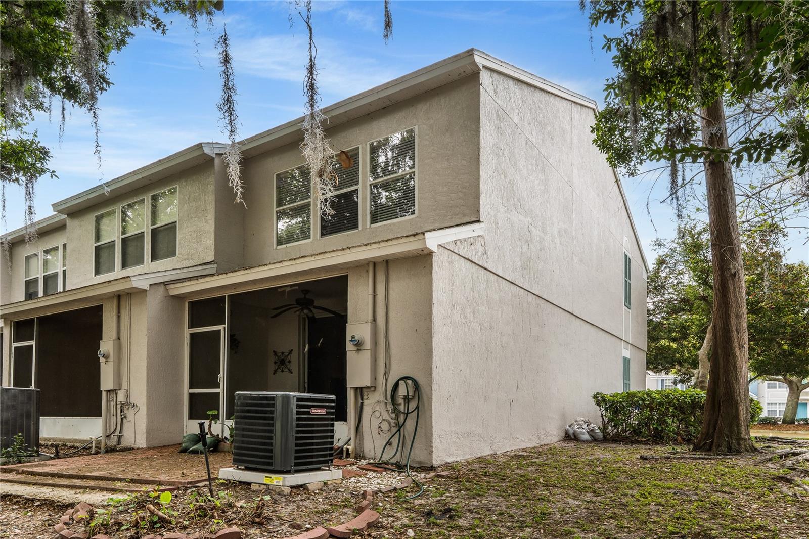 Image 23 of 24 For 922 Vineland Place