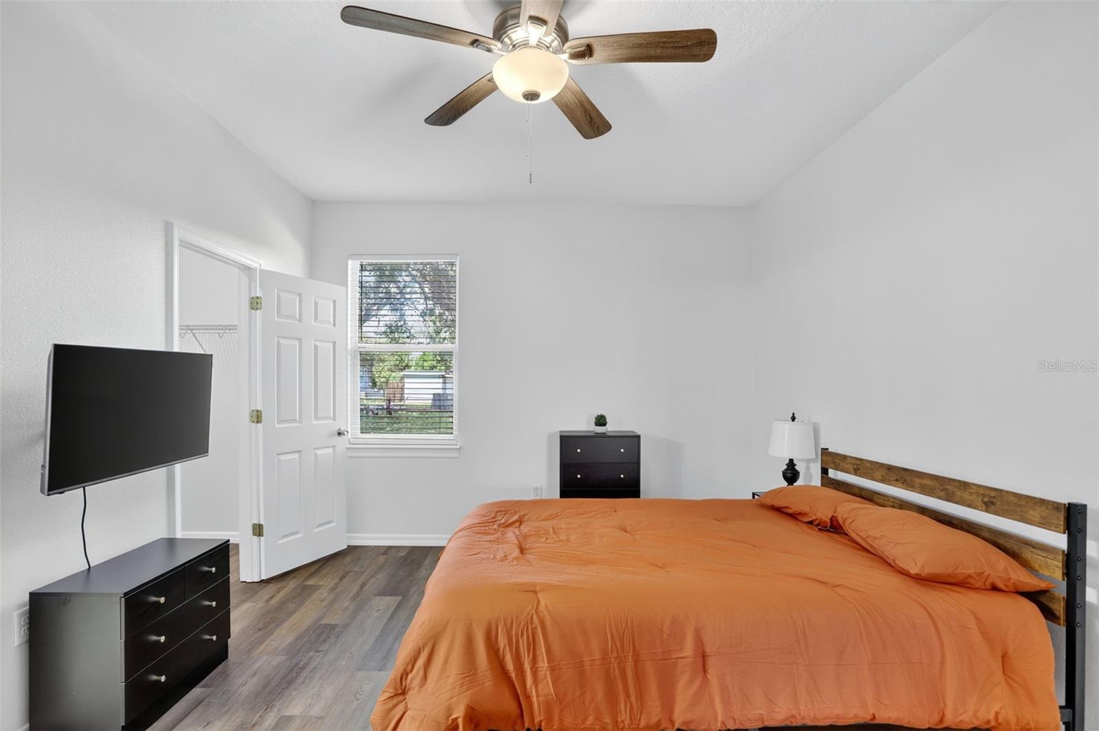 Image 13 of 40 For 246 Pineview Drive