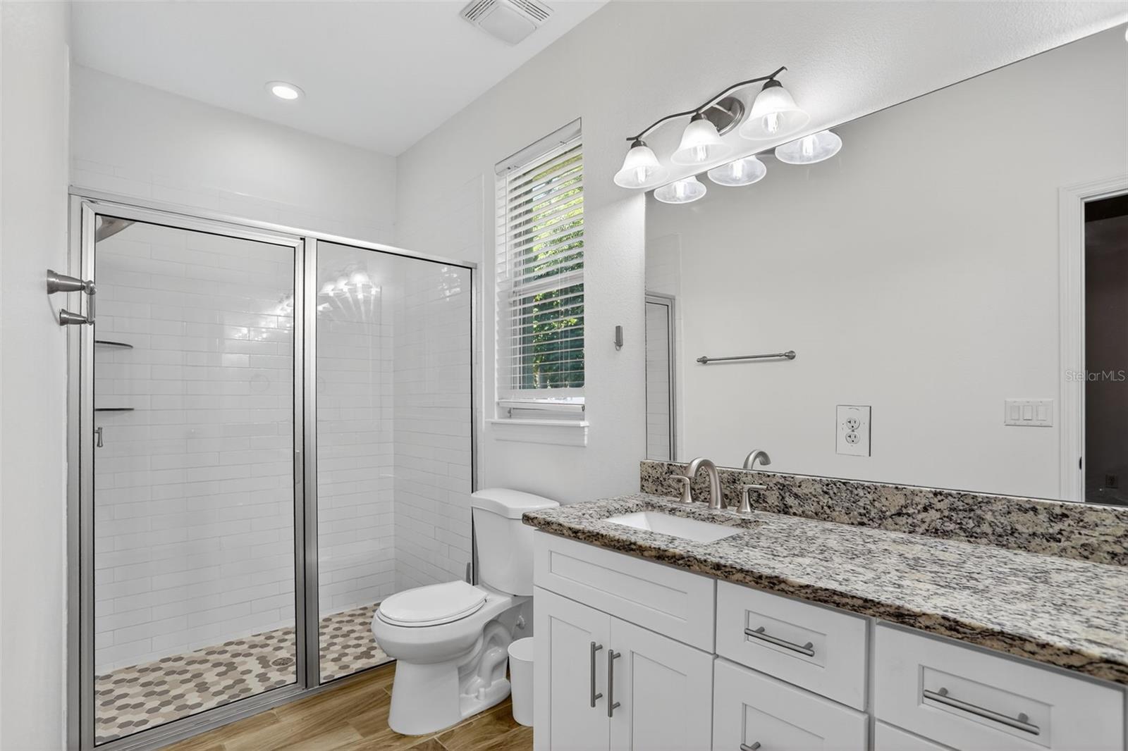 Image 14 of 40 For 246 Pineview Drive