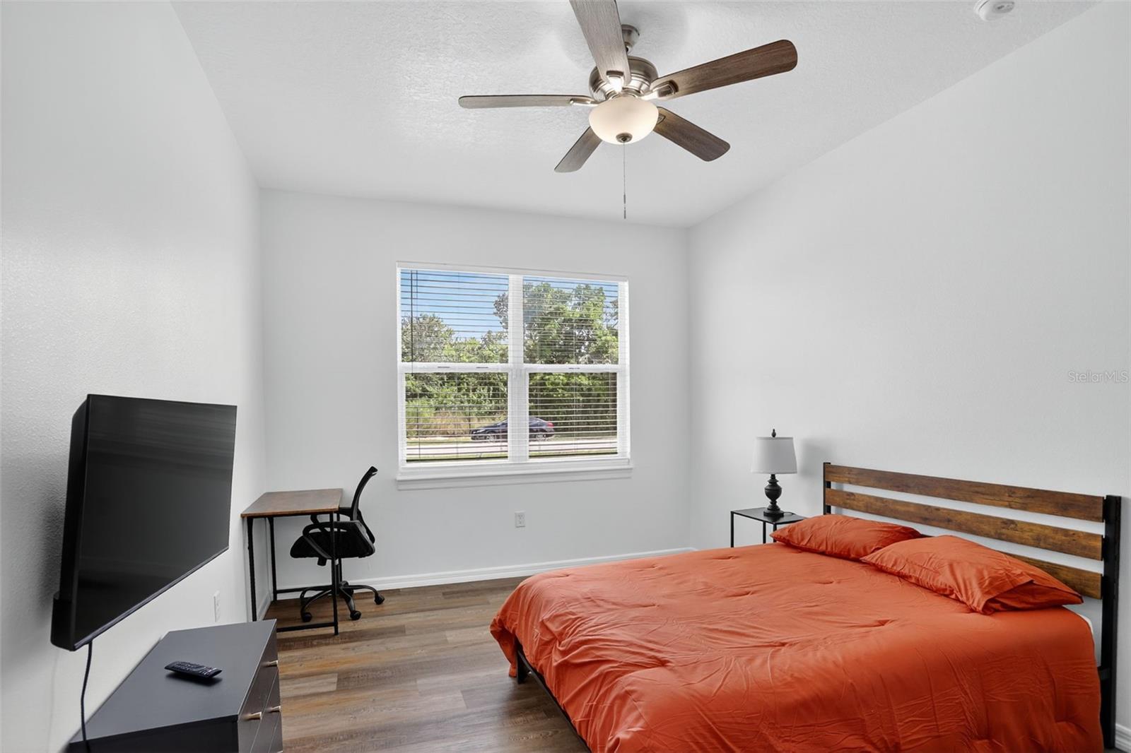 Image 19 of 40 For 246 Pineview Drive