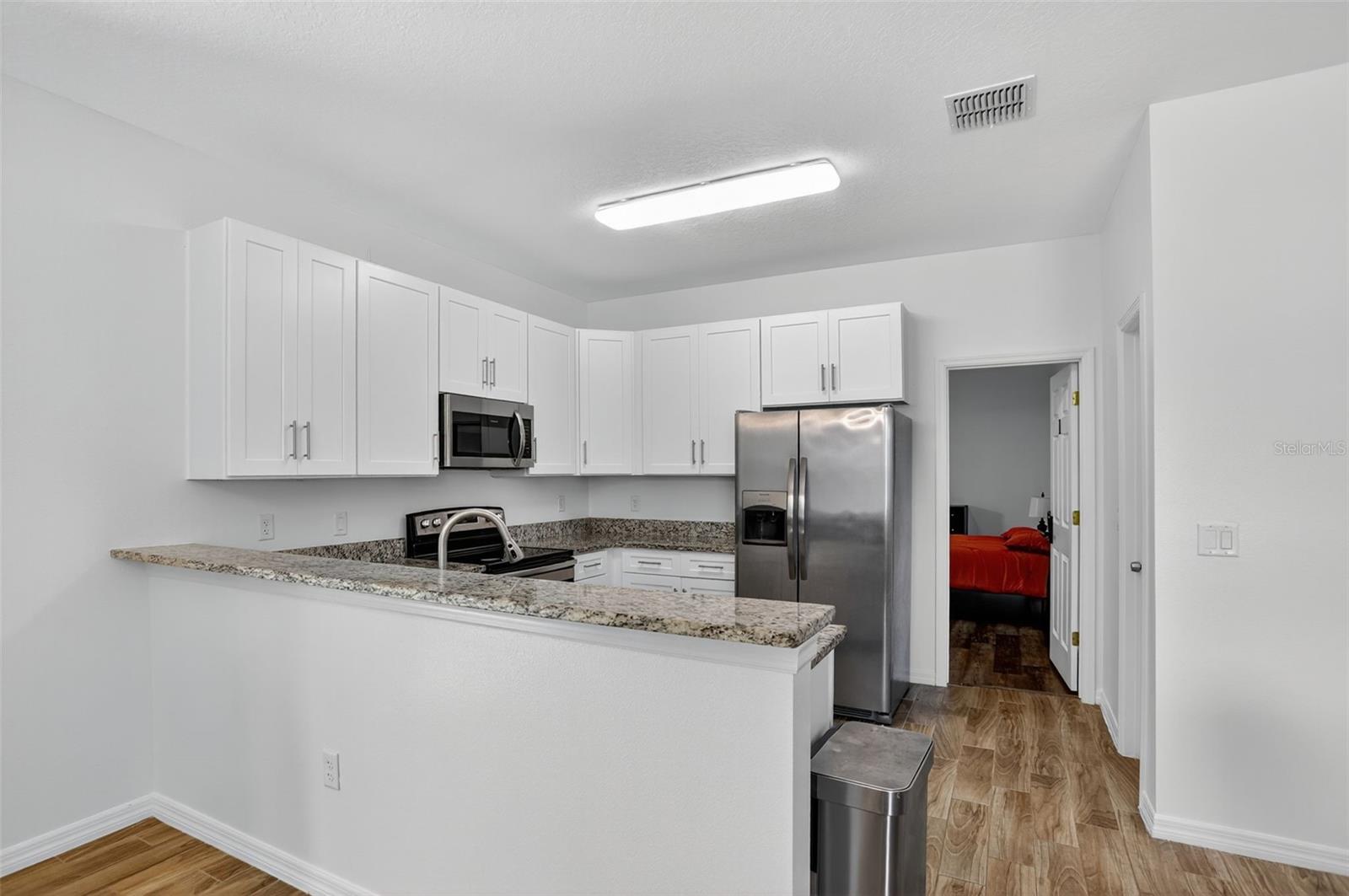 Image 6 of 40 For 246 Pineview Drive