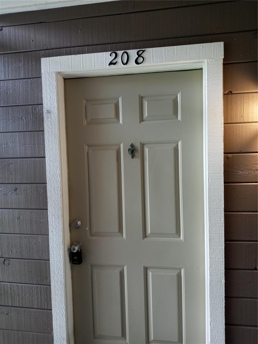 Image 2 of 23 For 216 Afton Square 208