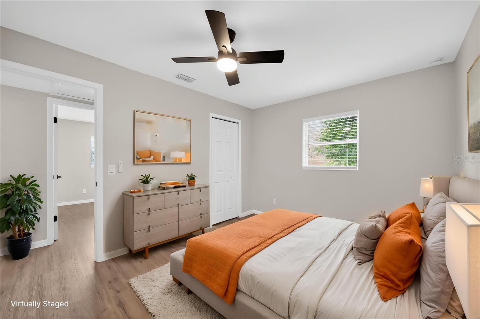 Image 18 of 31 For 3601 Esther Street S