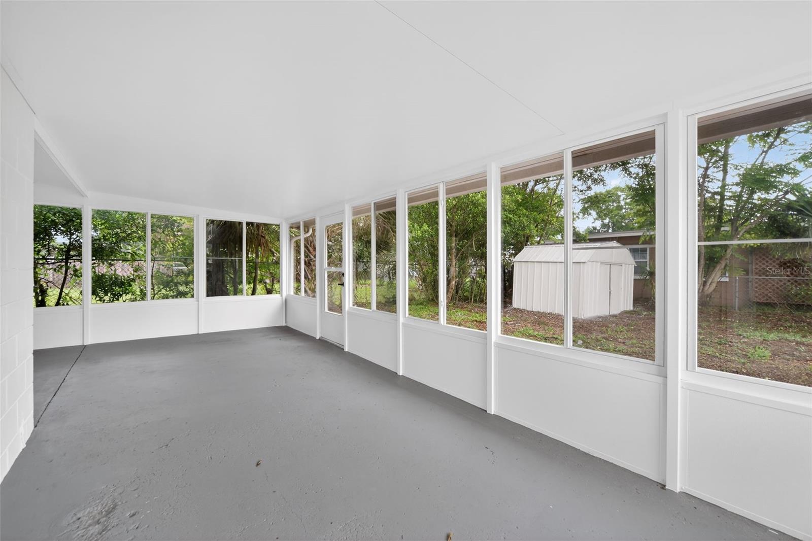 Image 27 of 31 For 3601 Esther Street S