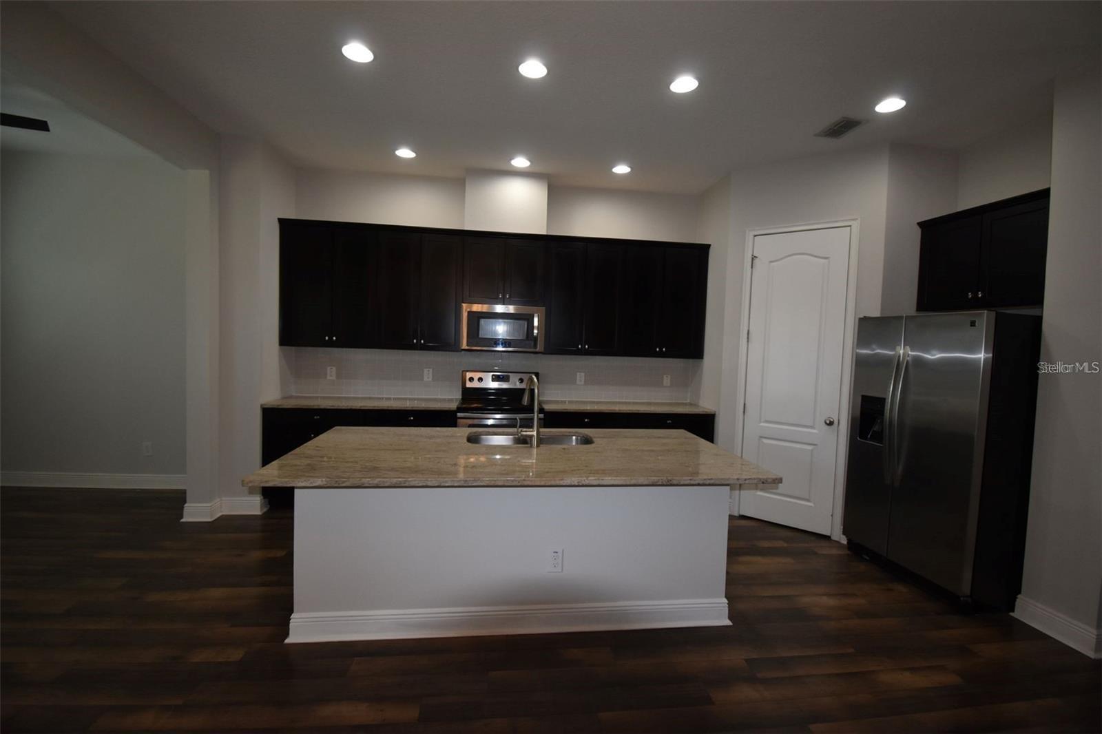 Image 30 of 32 For 1056 Parma Circle