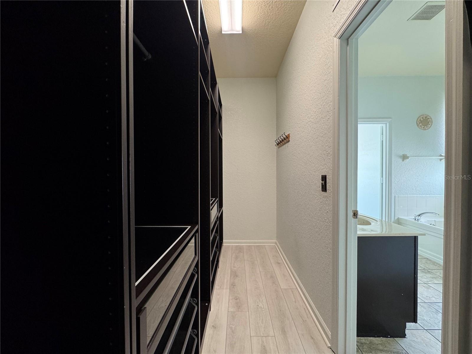 Image 24 of 35 For 8520 Greenbank Boulevard