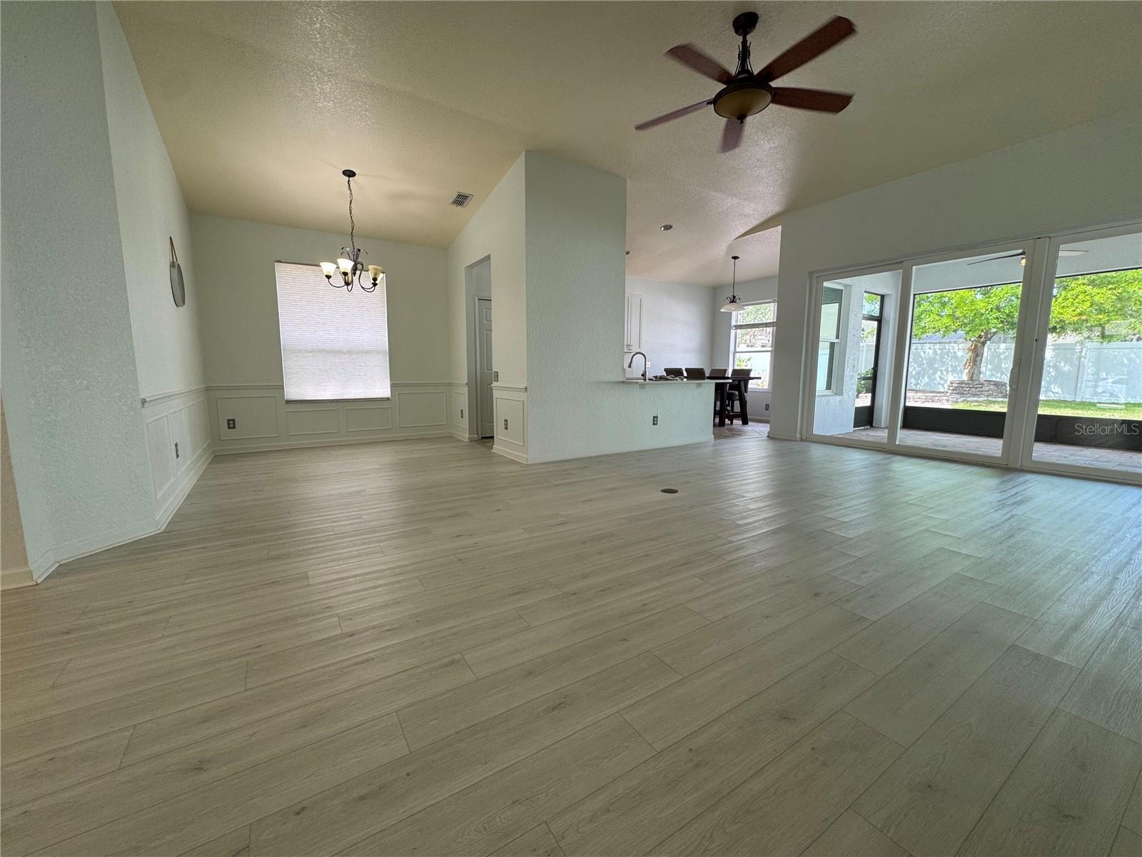 Image 29 of 35 For 8520 Greenbank Boulevard