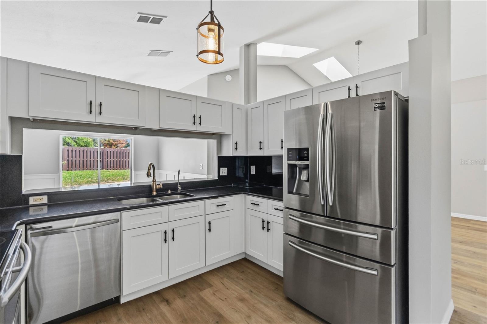 Image 13 of 30 For 232 Bent Oak Loop