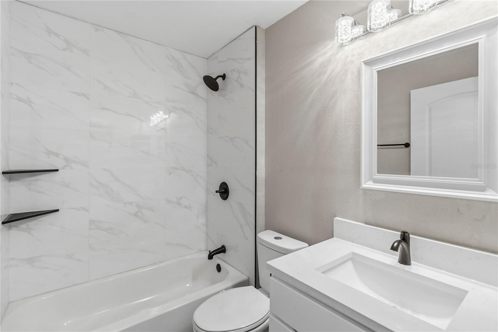 Image 19 of 30 For 232 Bent Oak Loop