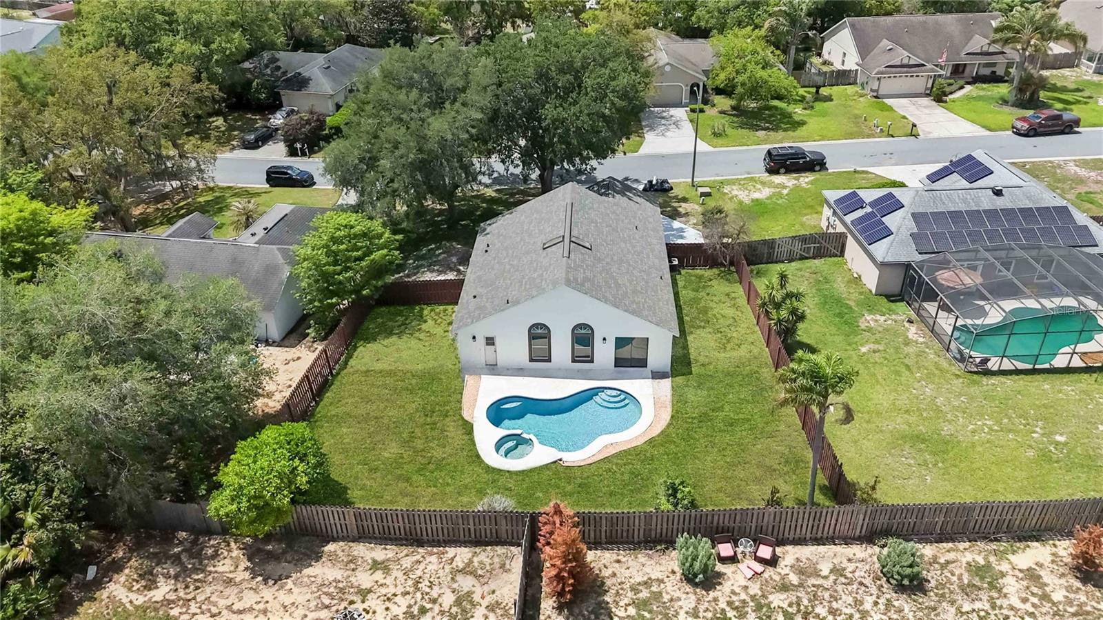 Image 27 of 30 For 232 Bent Oak Loop