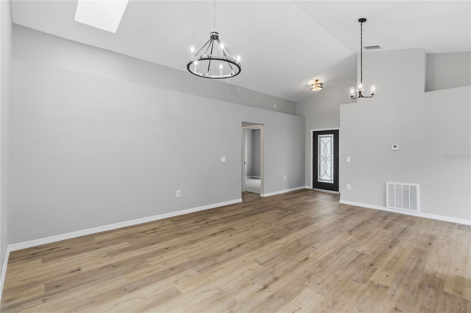 Image 7 of 30 For 232 Bent Oak Loop