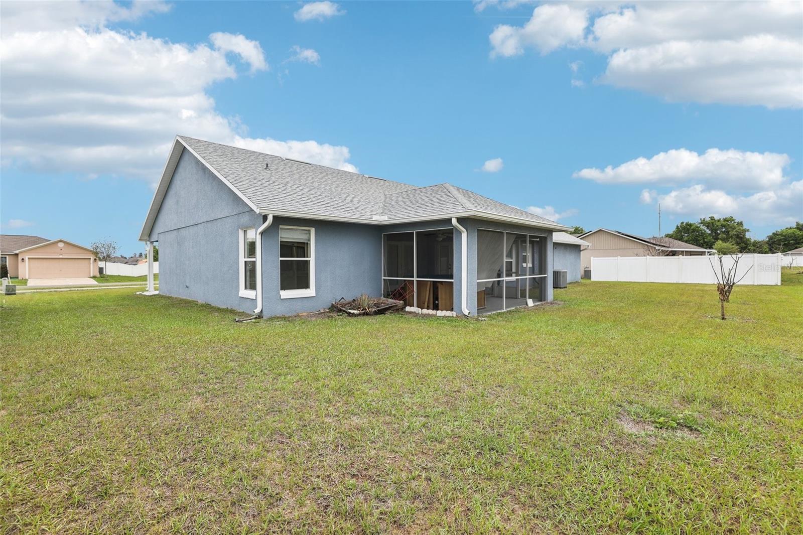 Image 27 of 33 For 264 Chicago Avenue W