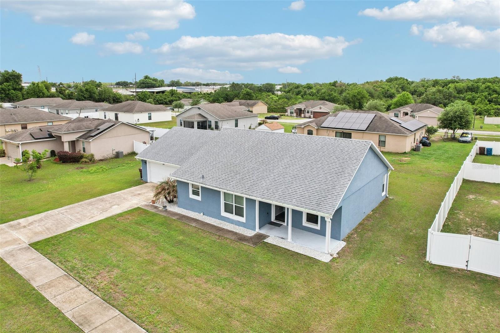 Image 29 of 33 For 264 Chicago Avenue W