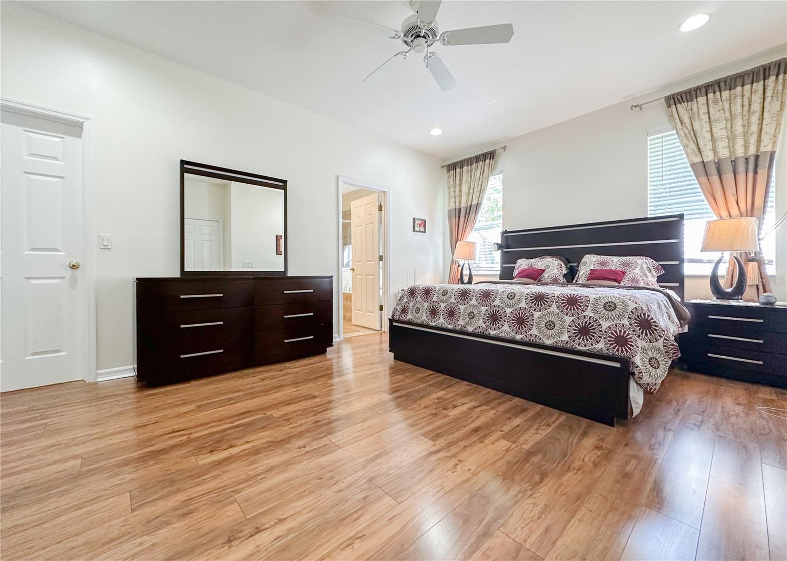 Image 15 of 29 For 312 Silverdale Avenue