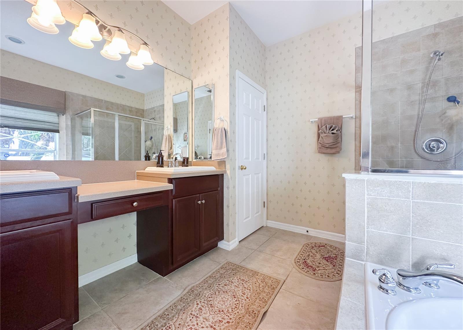 Image 16 of 29 For 312 Silverdale Avenue