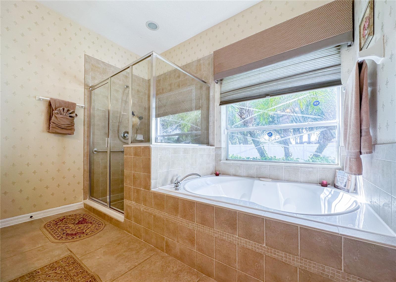 Image 18 of 29 For 312 Silverdale Avenue