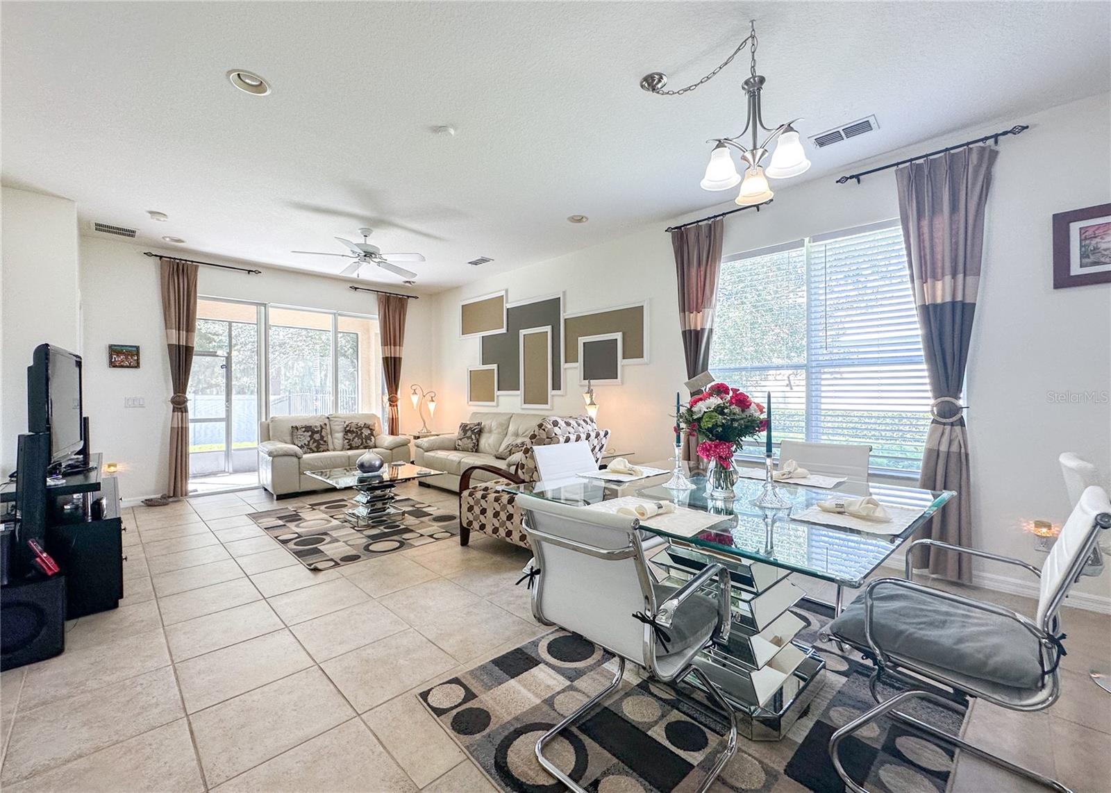 Image 6 of 29 For 312 Silverdale Avenue