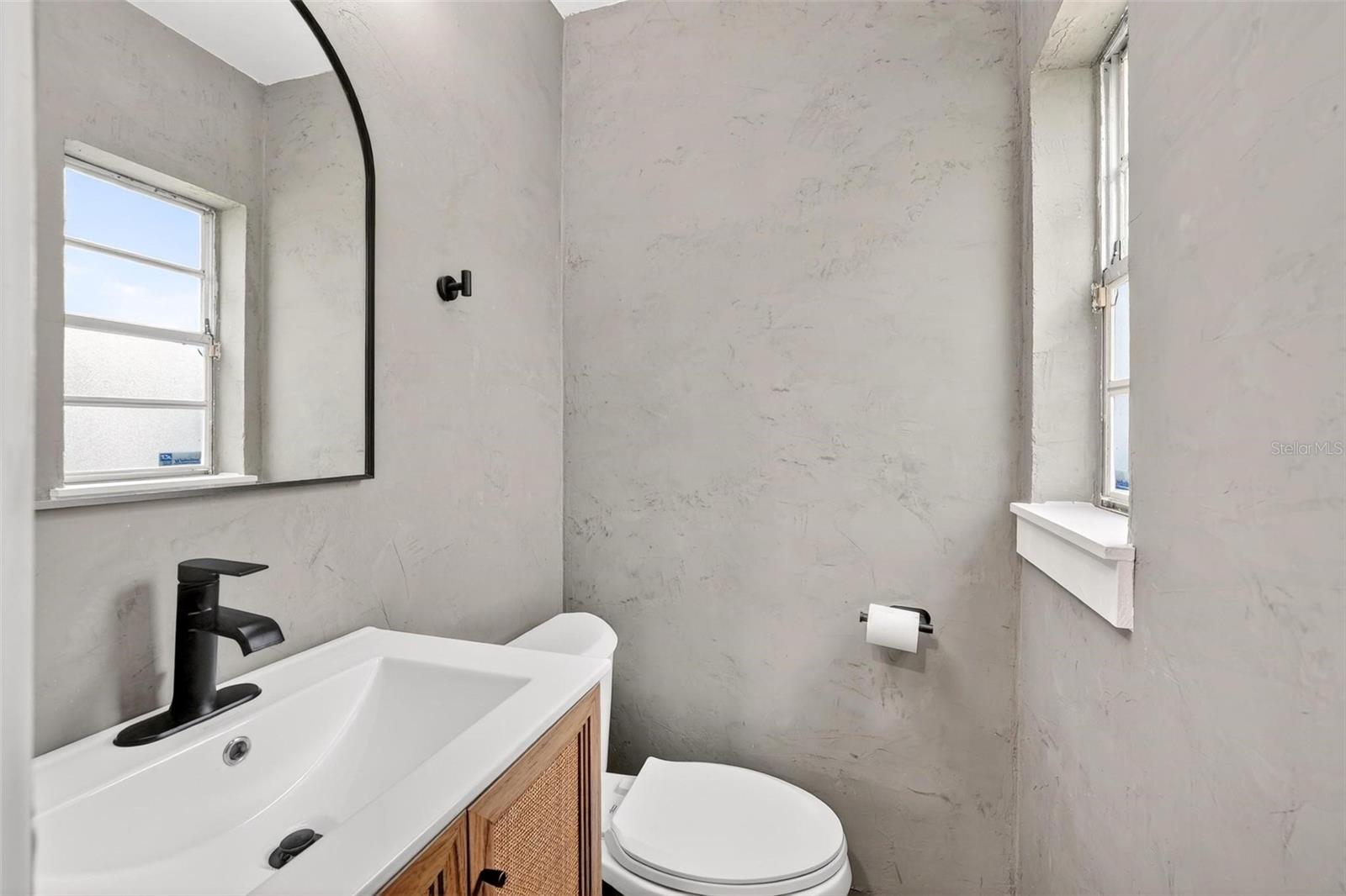 Image 16 of 45 For 5314 Kaley Street