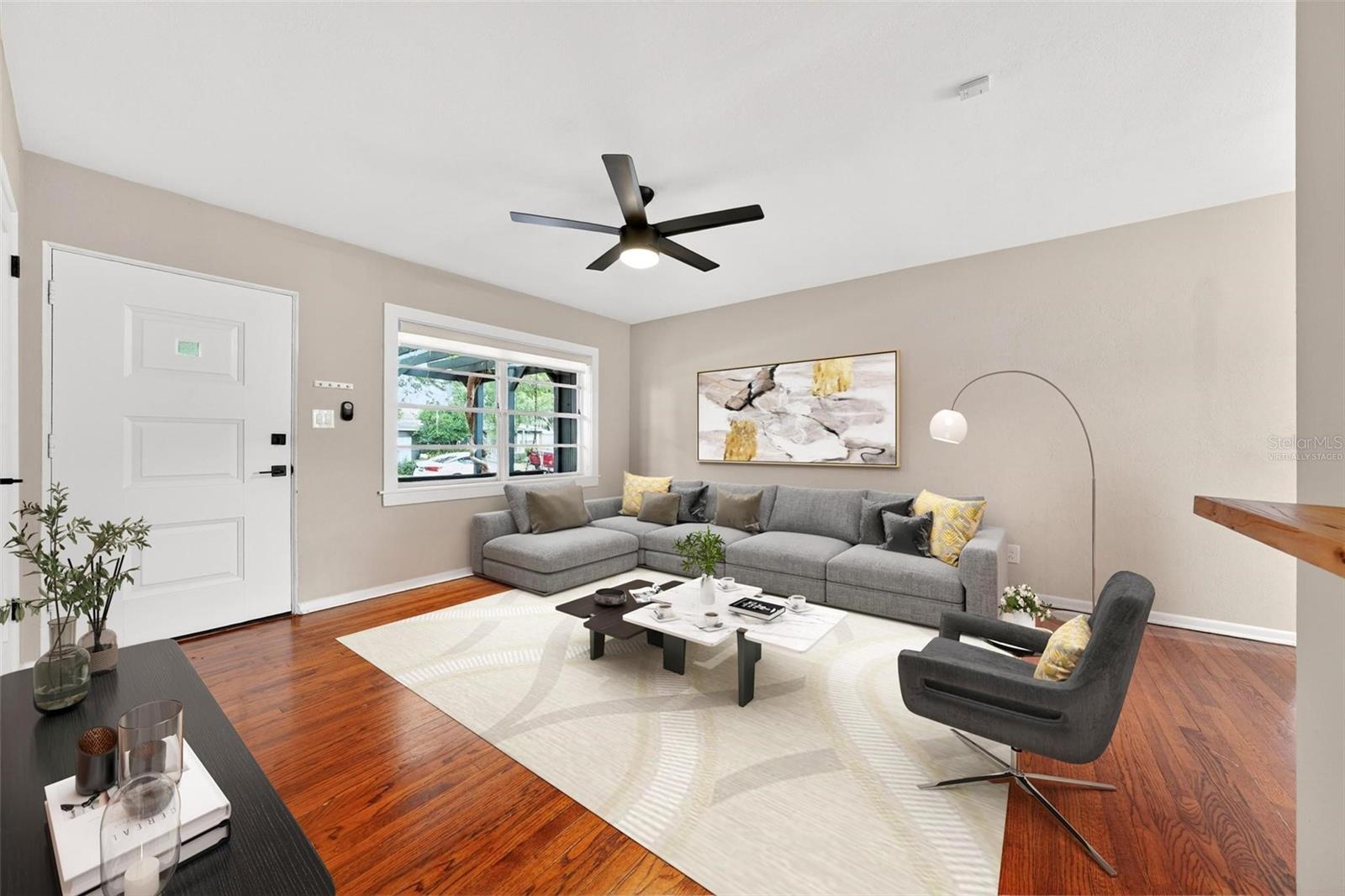 Image 4 of 45 For 5314 Kaley Street