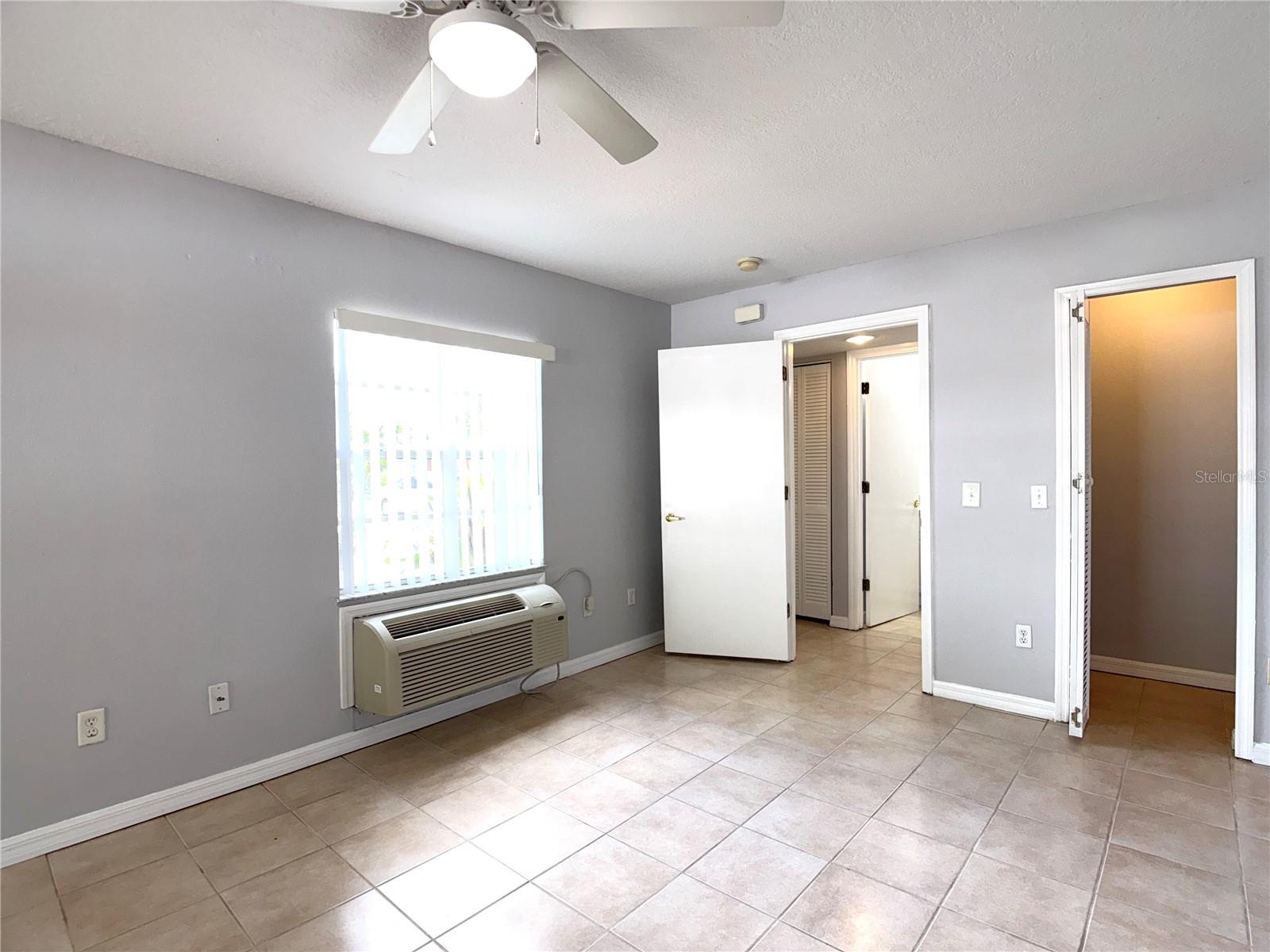 Image 3 of 15 For 902 Orchid Drive