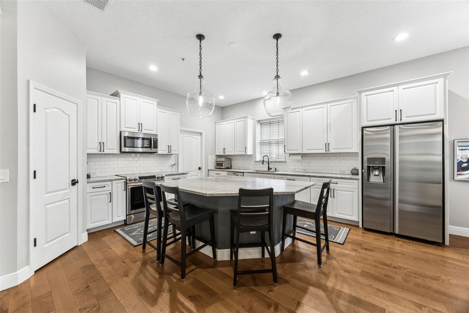 Image 12 of 37 For 1155 Fern Avenue