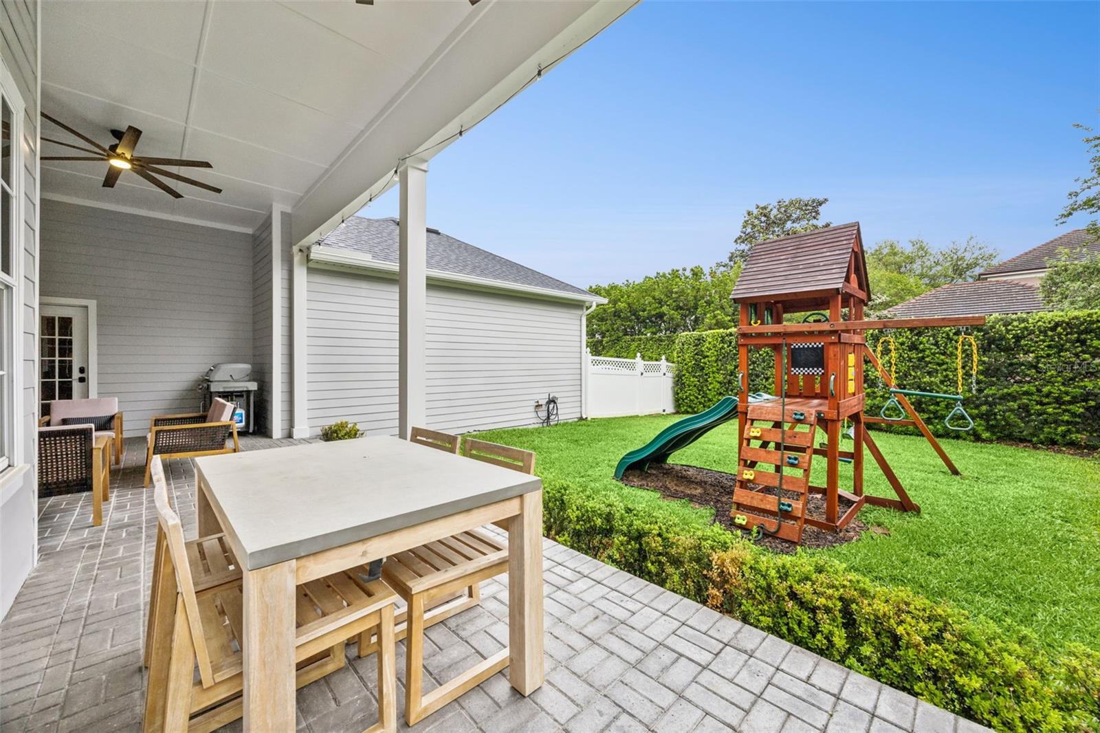 Image 27 of 37 For 1155 Fern Avenue