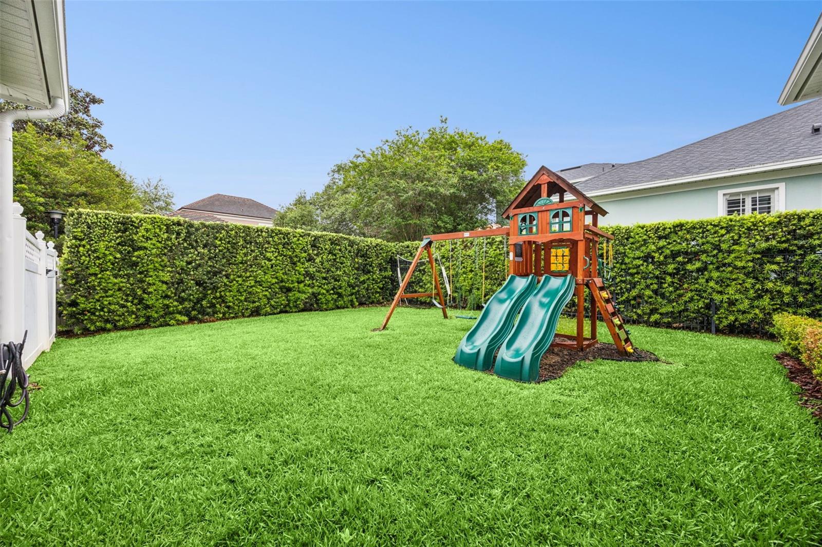 Image 28 of 37 For 1155 Fern Avenue