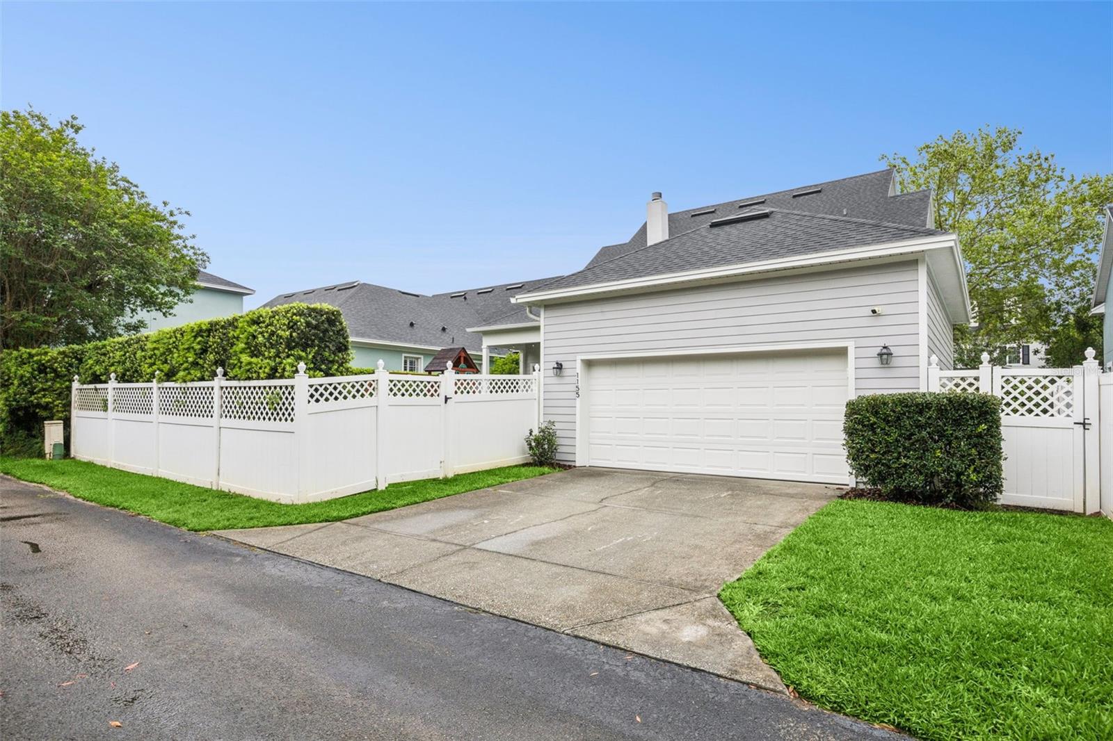 Image 30 of 37 For 1155 Fern Avenue