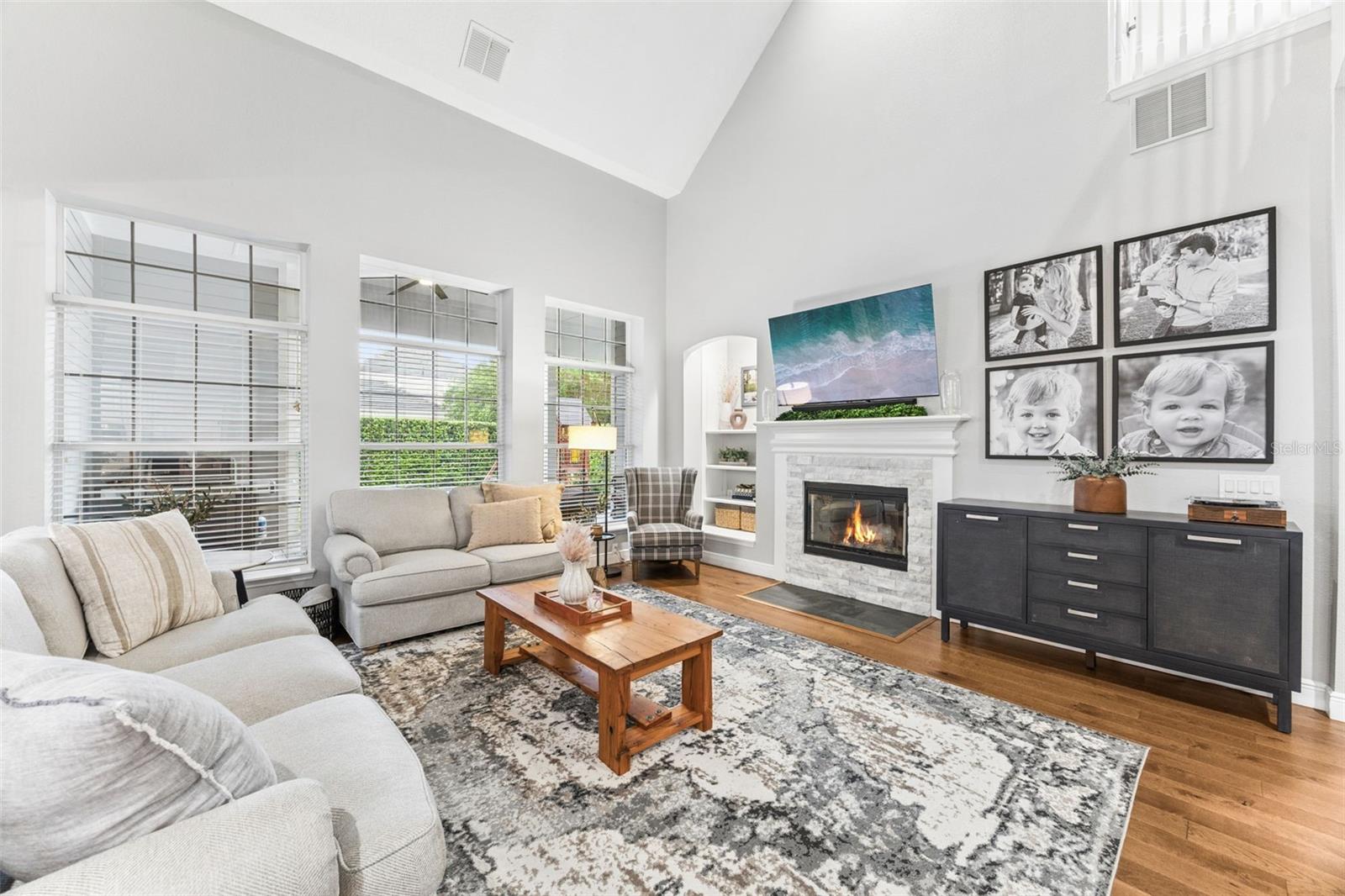 Image 9 of 37 For 1155 Fern Avenue