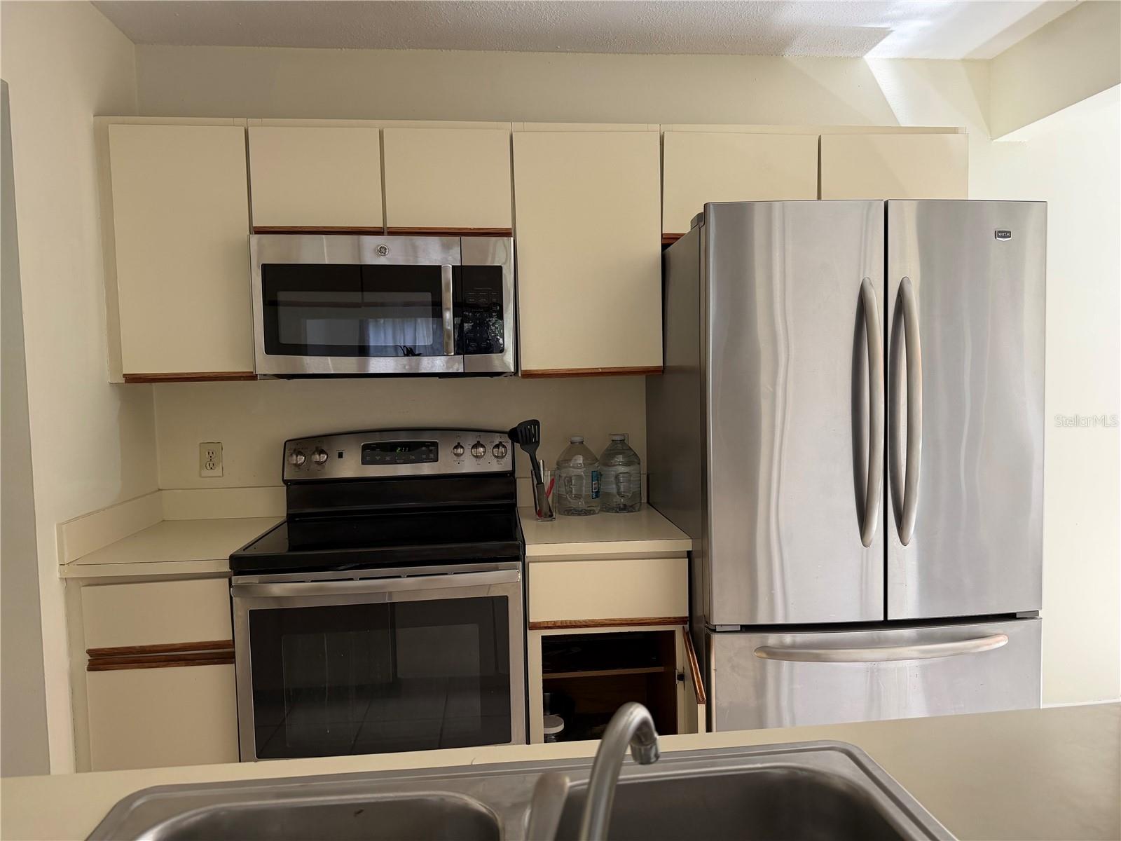 Image 11 of 29 For 8091 71st Court