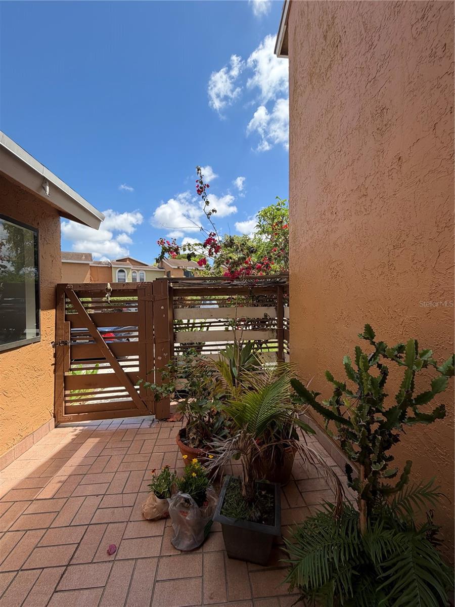 Image 3 of 29 For 8091 71st Court