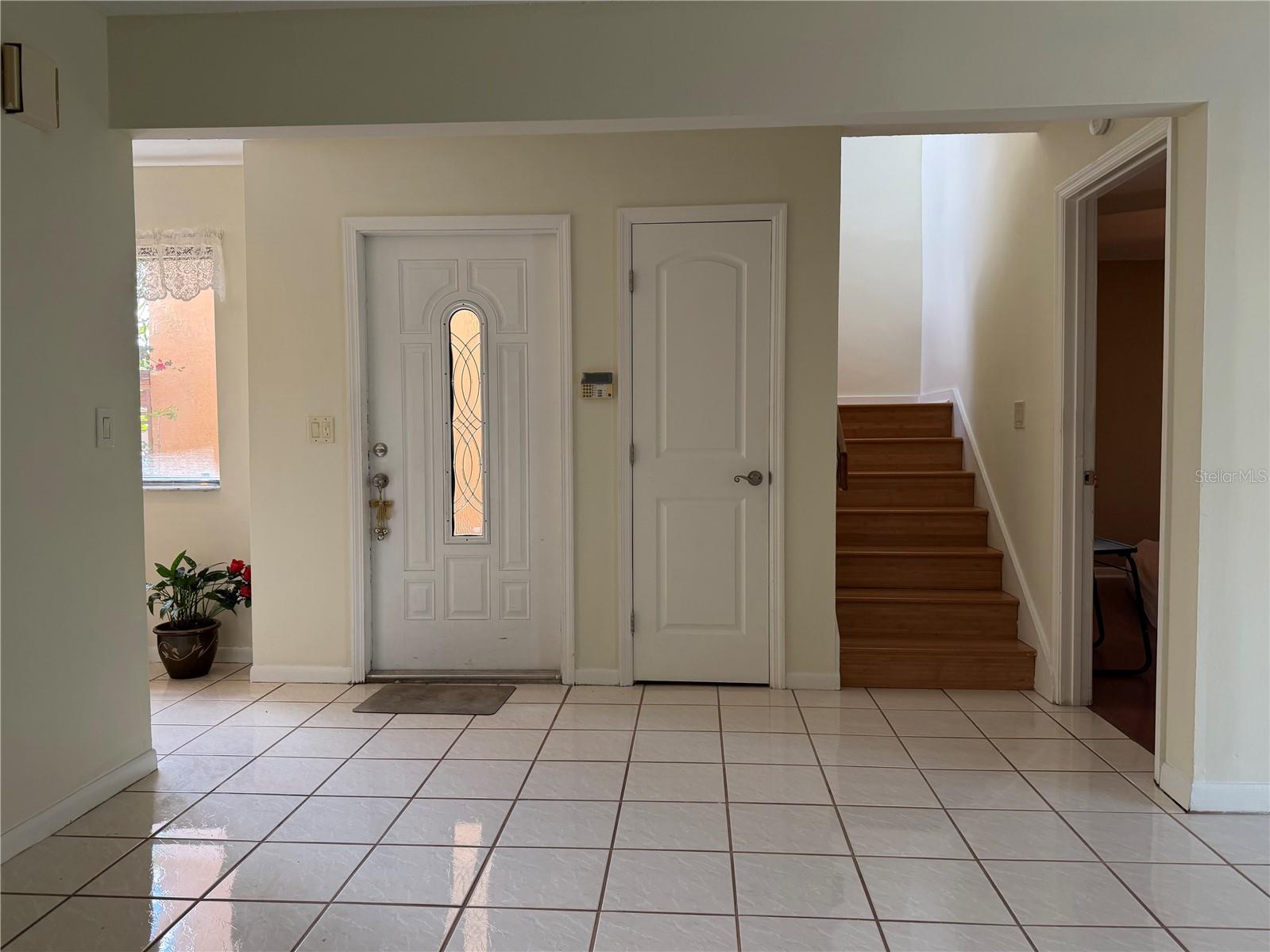 Image 5 of 29 For 8091 71st Court