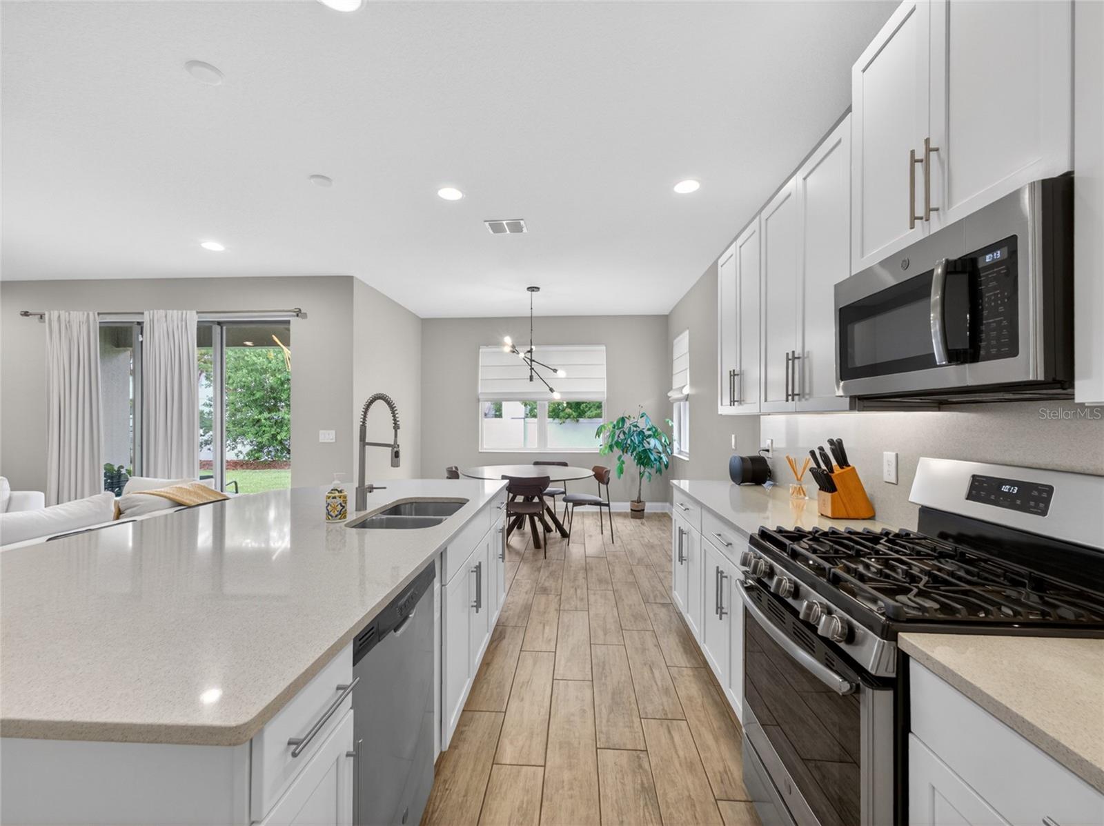 Image 13 of 41 For 11209 Lemon Lake Boulevard