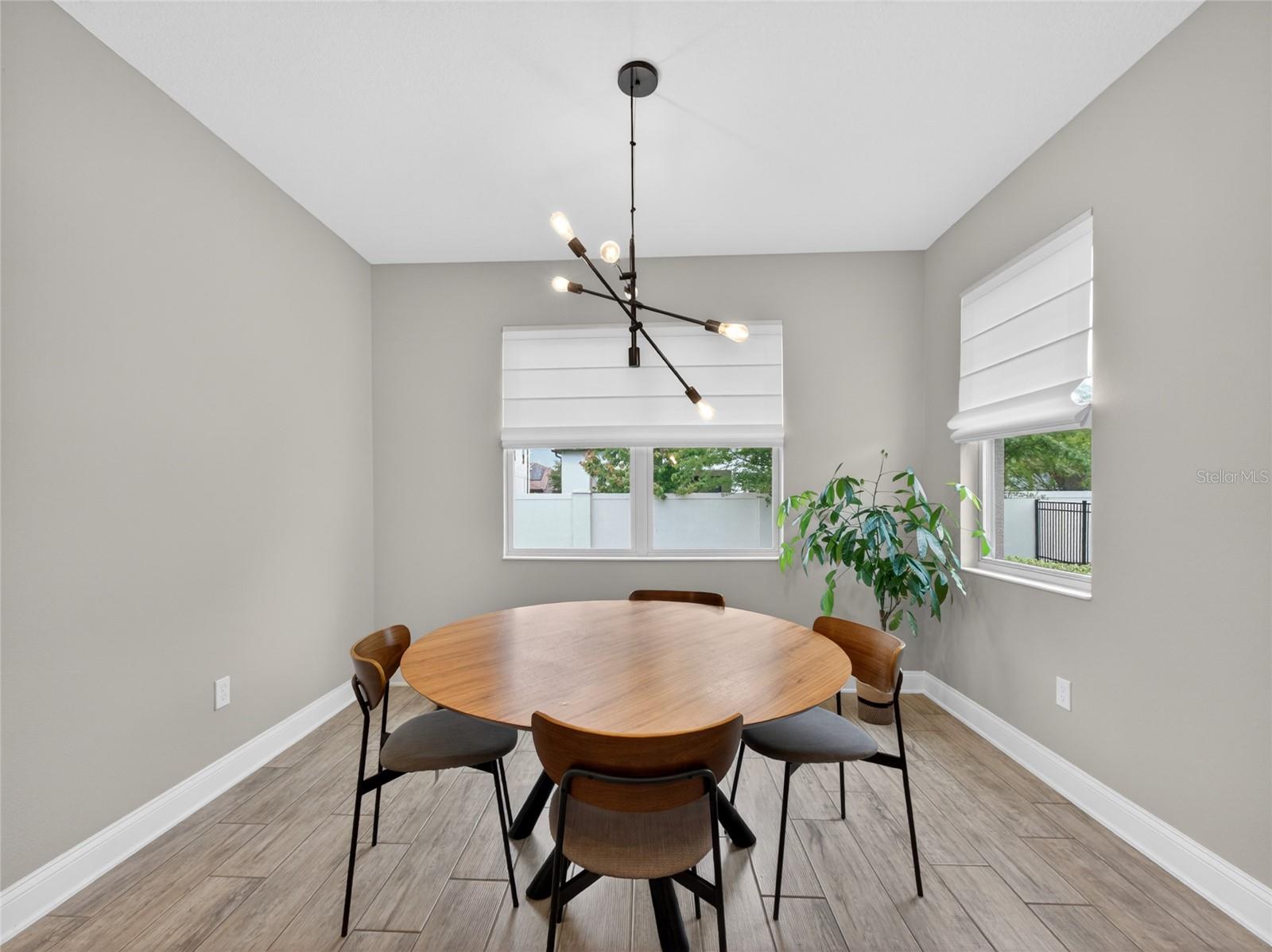 Image 16 of 41 For 11209 Lemon Lake Boulevard