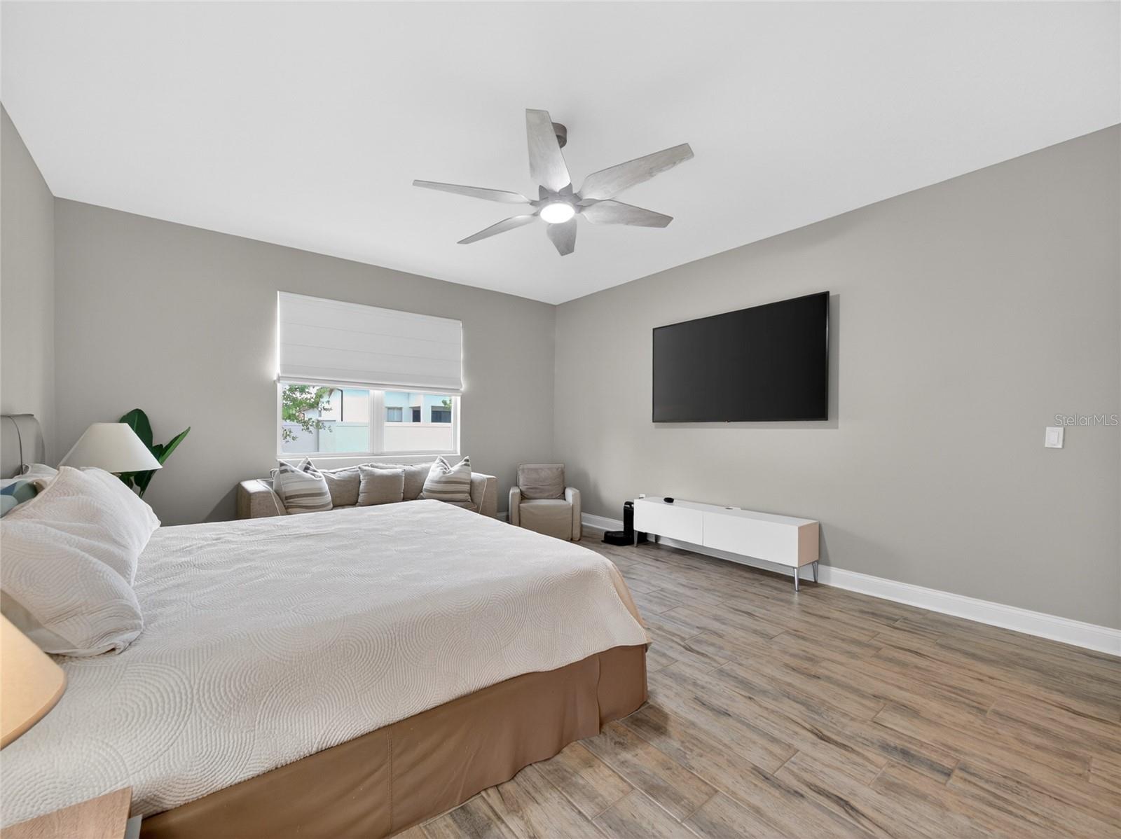 Image 18 of 41 For 11209 Lemon Lake Boulevard