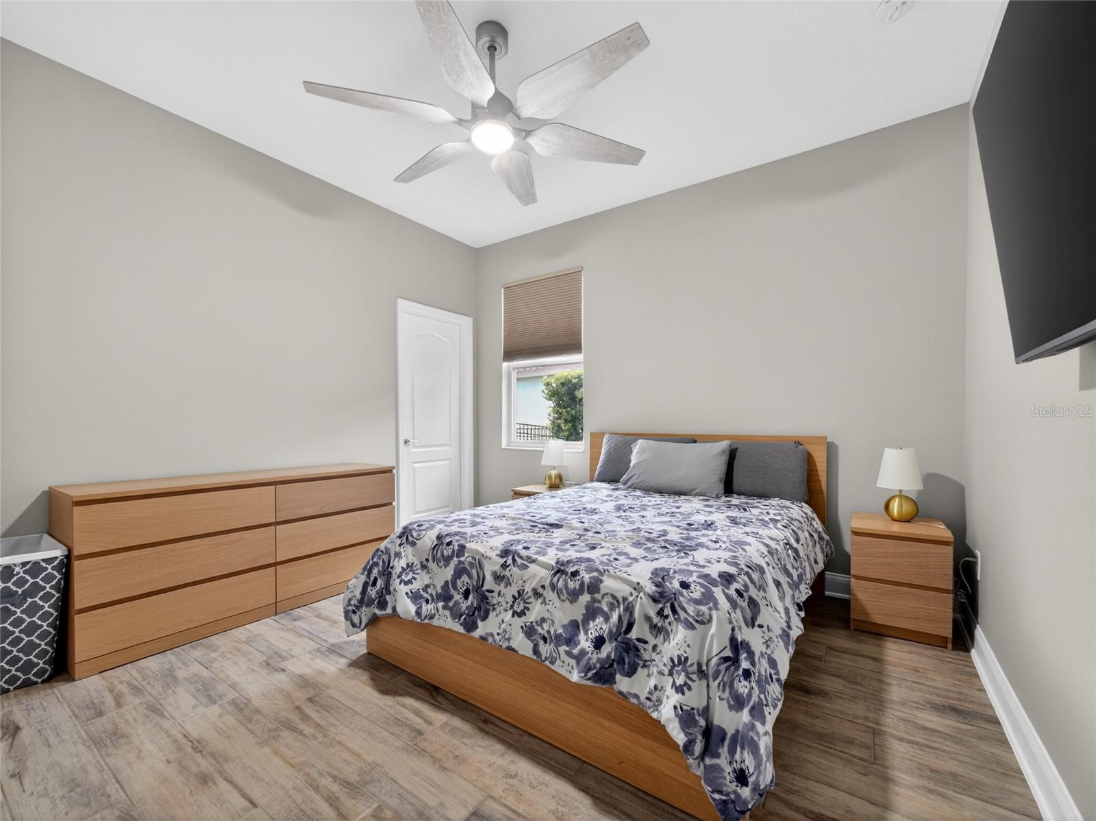 Image 24 of 41 For 11209 Lemon Lake Boulevard