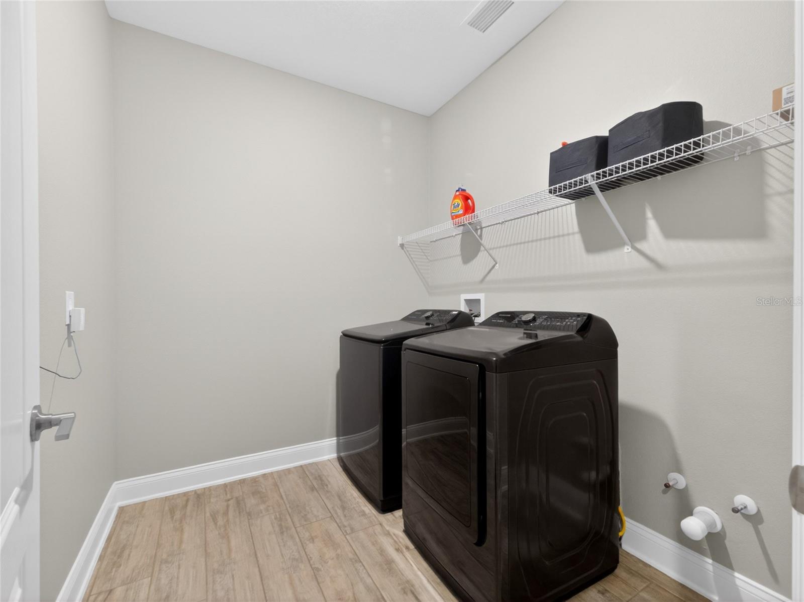 Image 31 of 41 For 11209 Lemon Lake Boulevard