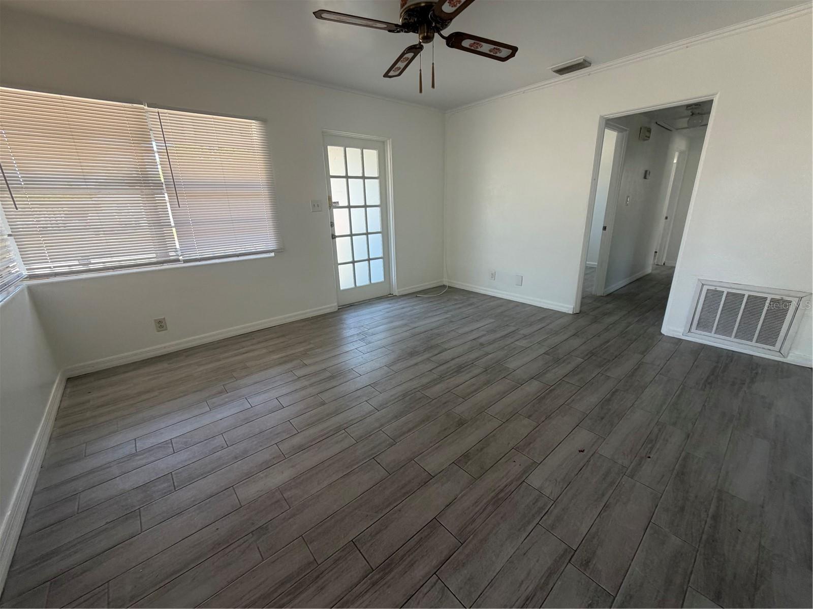 Image 4 of 13 For 135 Pinecrest Drive