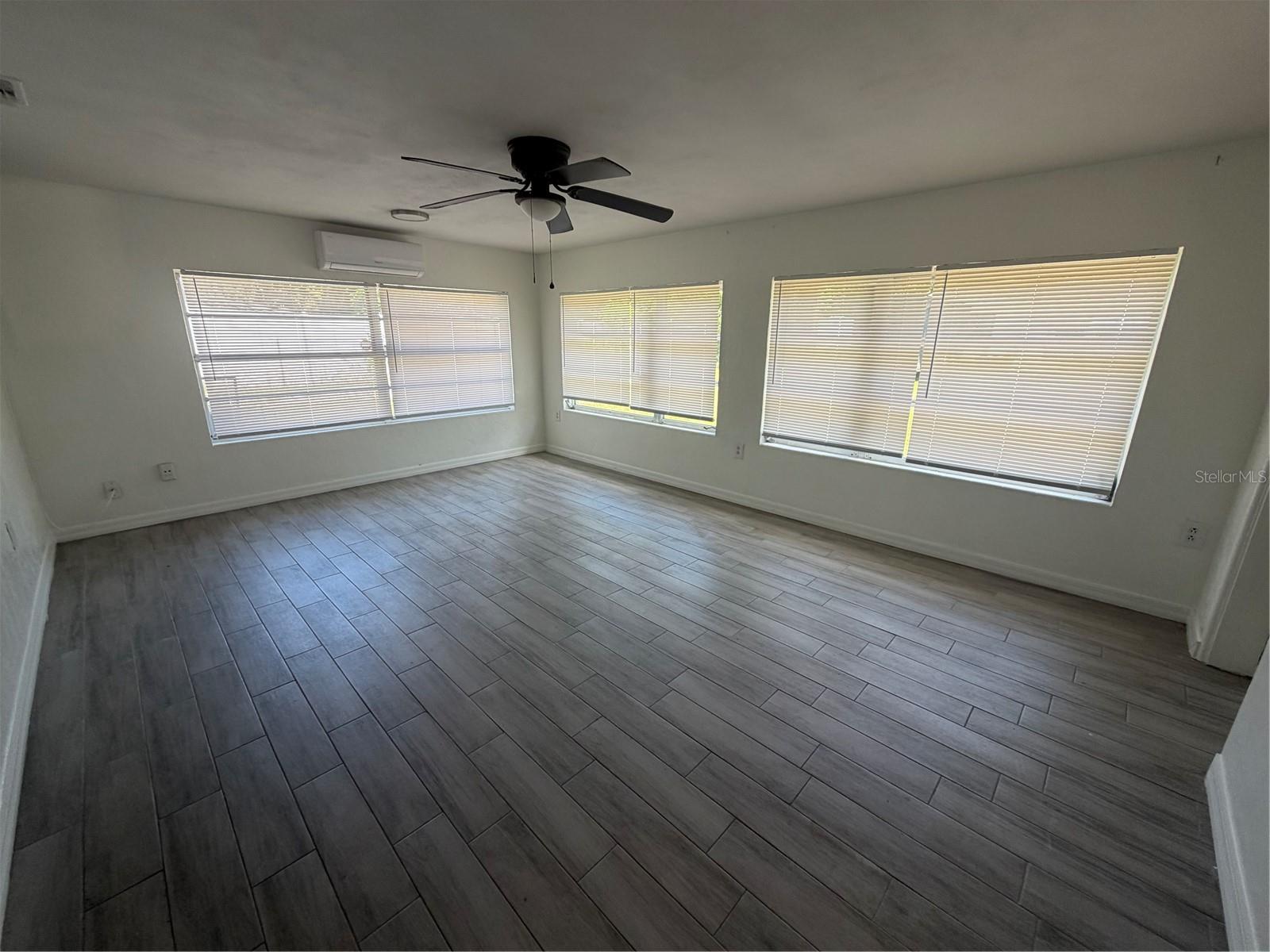 Image 5 of 13 For 135 Pinecrest Drive