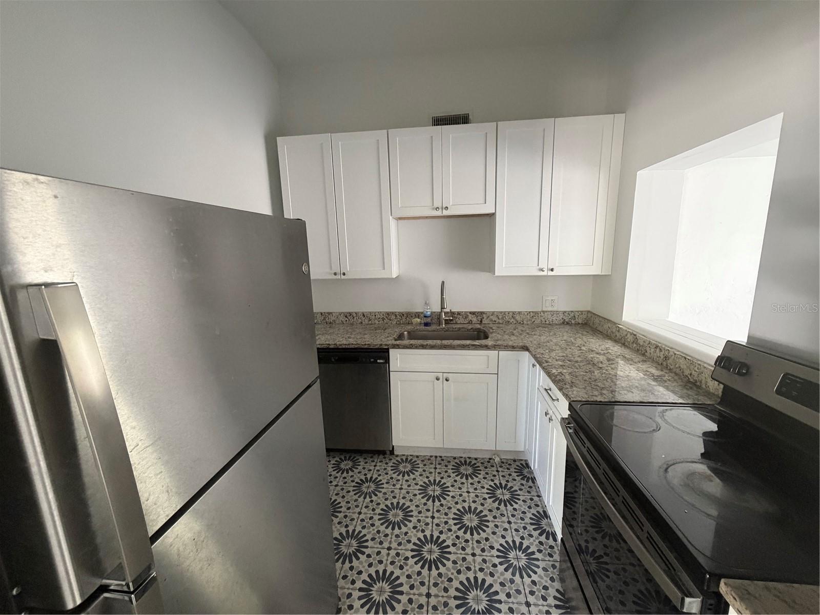 Image 7 of 13 For 135 Pinecrest Drive