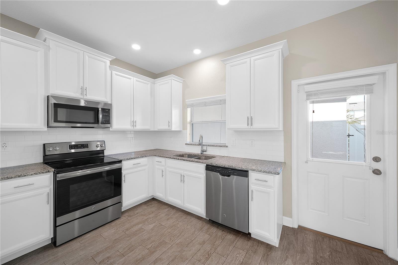 Image 7 of 20 For 11607 Mystery Lane