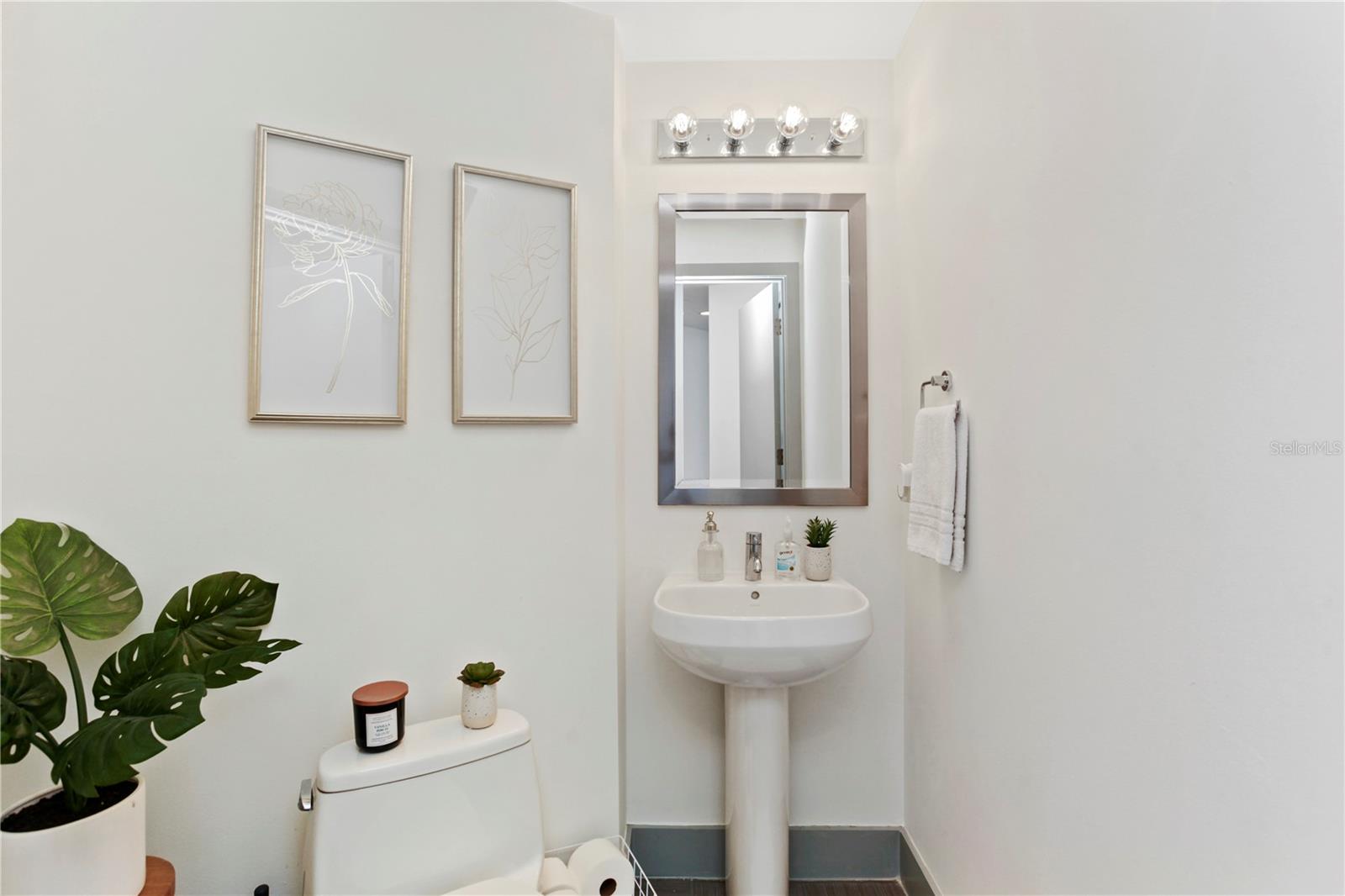 Image 15 of 19 For 260 Osceola Avenue 1106