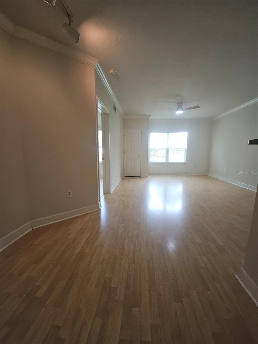 Image 17 of 44 For 202 South Street 4049