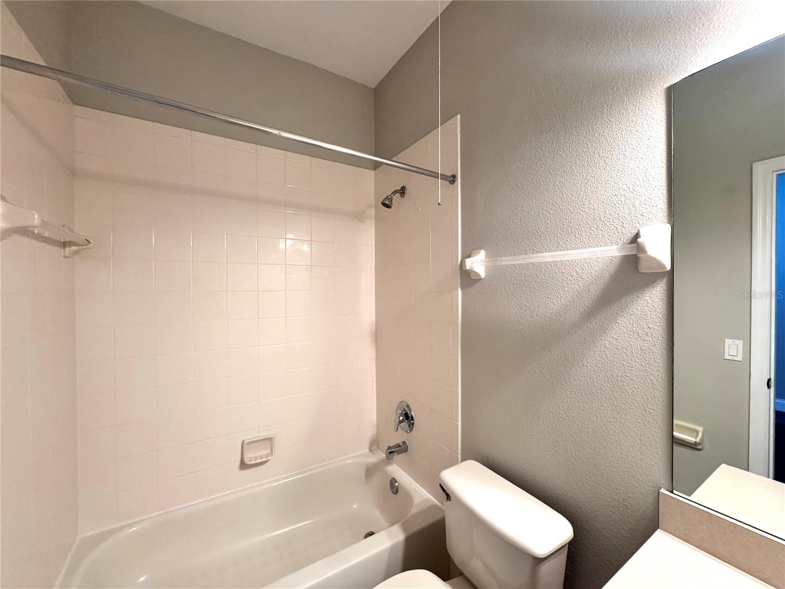 Listing photo id 15 for 3411 Wilshire Way Road 24