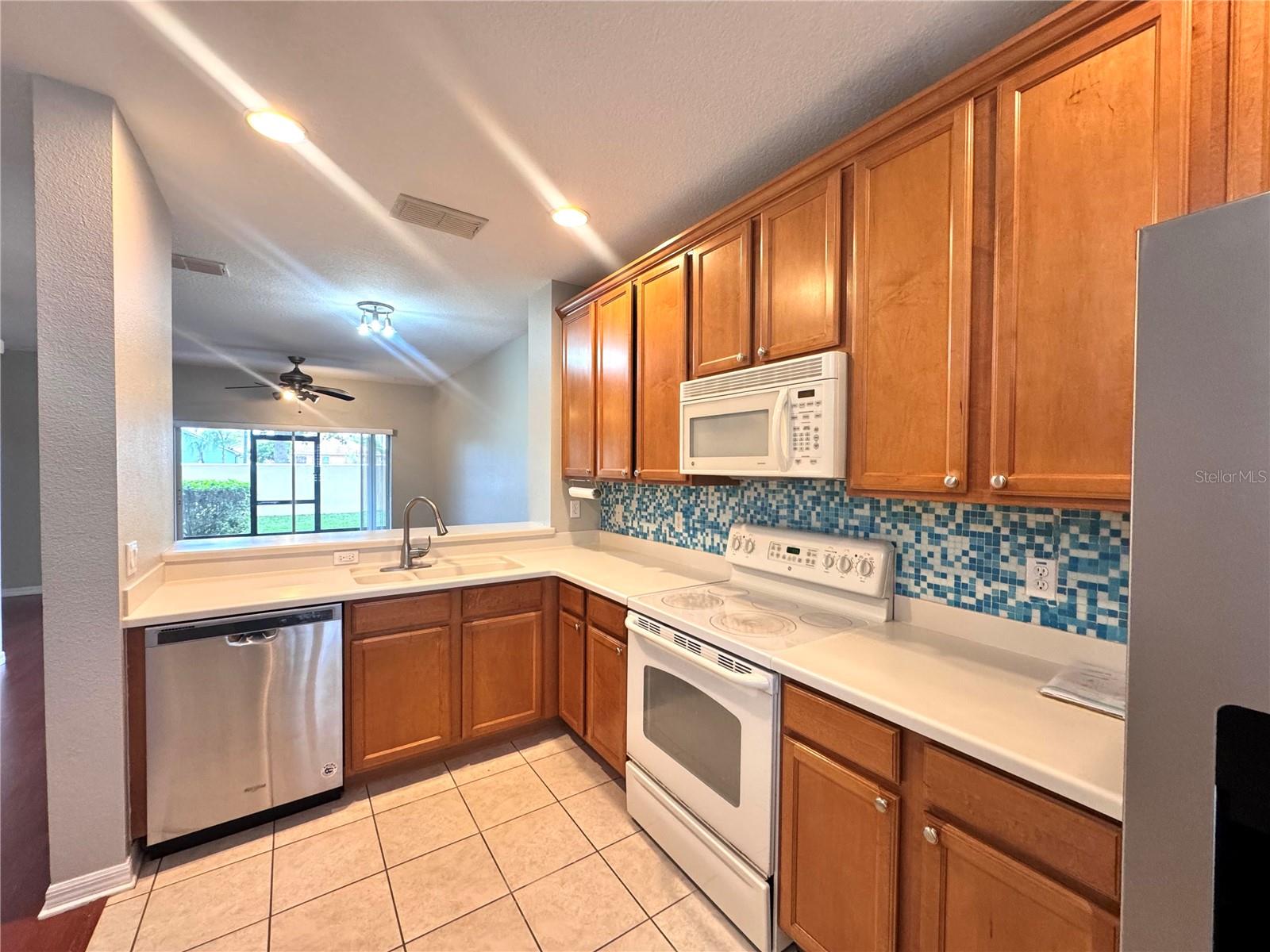 Listing photo id 5 for 3411 Wilshire Way Road 24